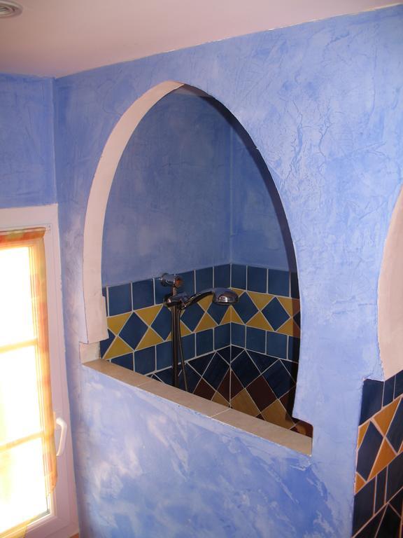 Le Jas Du Gabian Hotel Volonne Esterno foto